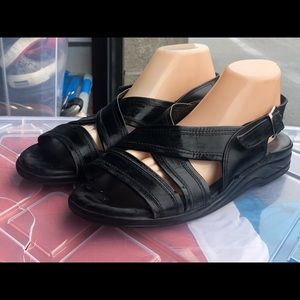 Coolers Black Leather Slingbacks Sandals Size 9